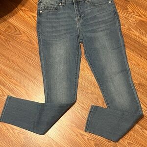 True Religion Stella Mid Rise Skinny Size 32